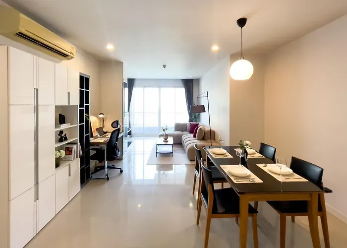 Near Bts L Large 98 Sqm L Pool And Sauna Lejlighed Bangkok