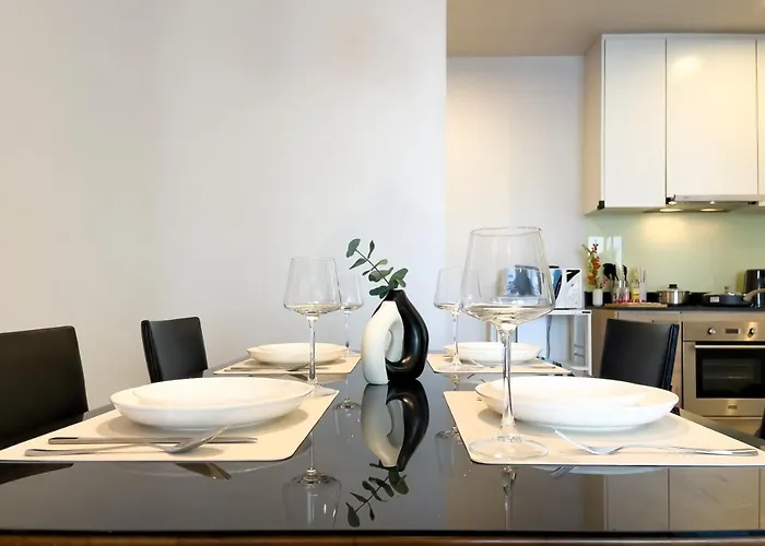 Near Bts L Large 98 Sqm L Pool And Sauna * Bangkok