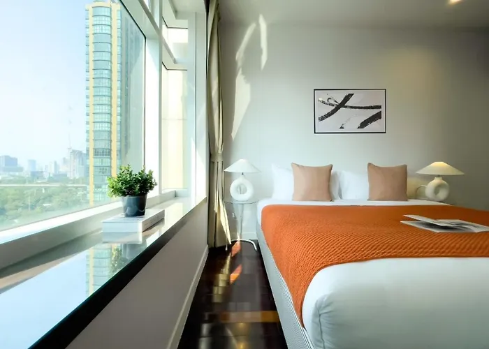 Near Bts L Large 98 Sqm L Pool And Sauna Lejlighed Bangkok