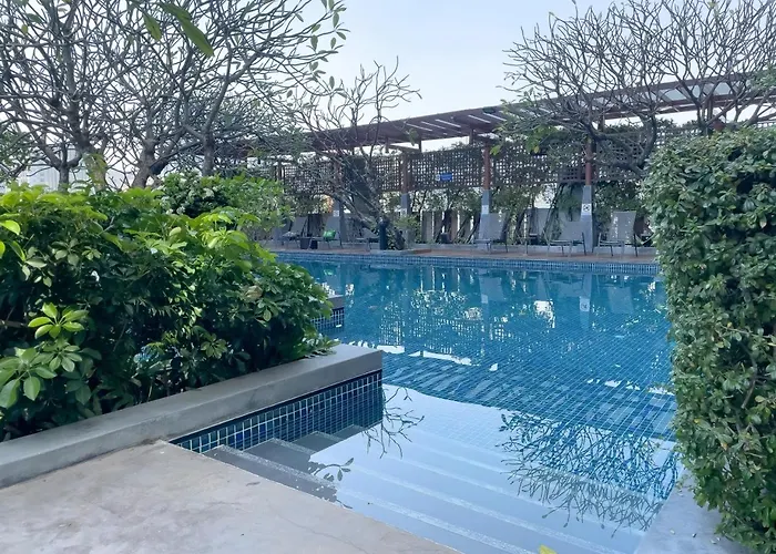 Near Bts L Large 98 Sqm L Pool And Sauna * Bangkok