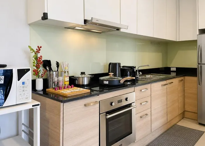 Near Bts L Large 98 Sqm L Pool And Sauna